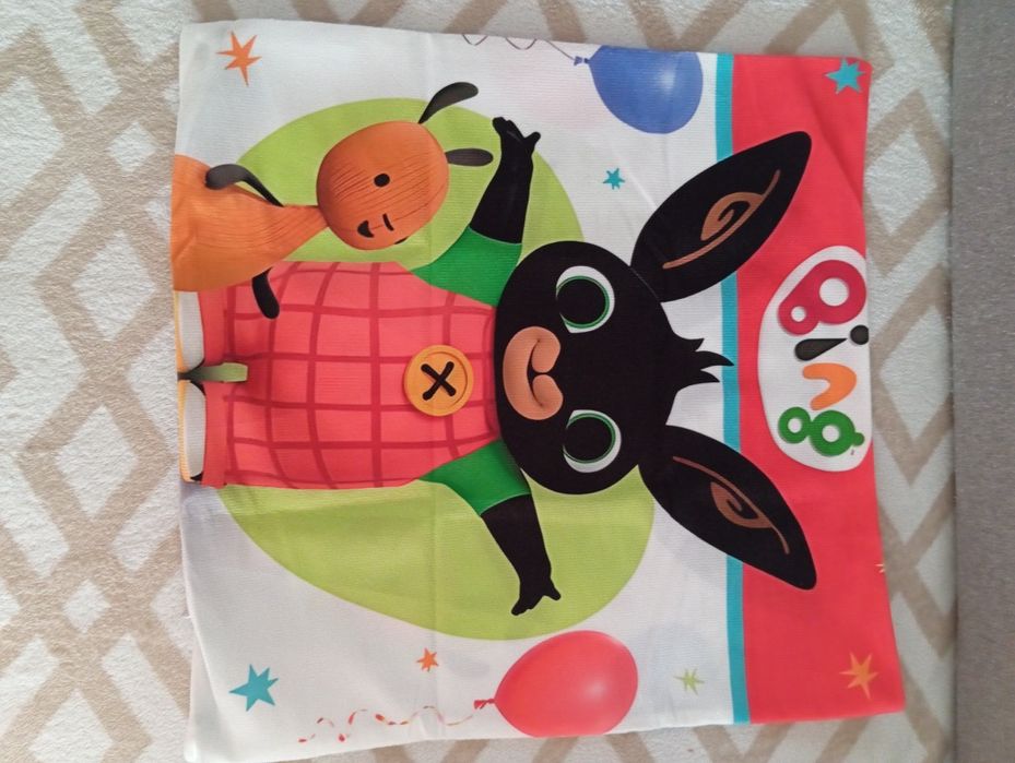 Poszewka 40 x 40 cm Bing i Flop