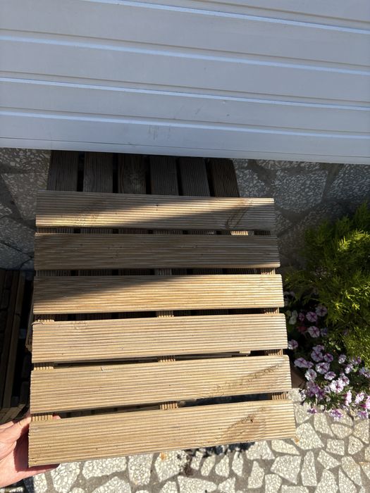 Kwadraty drewniane na podłogę do ogrodu płytki drewniane