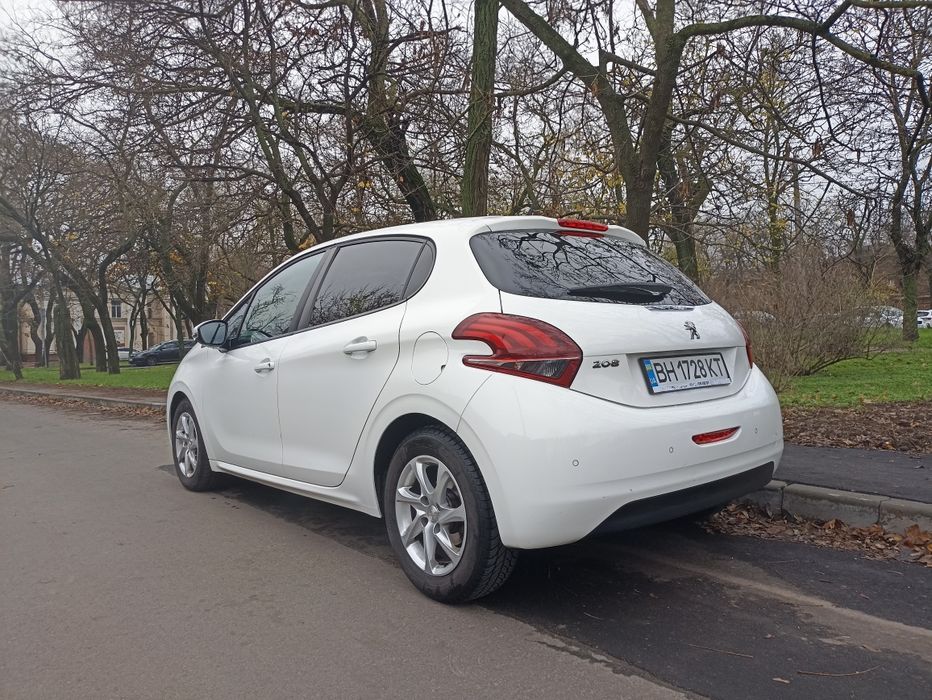Peugeot 208 2020 року