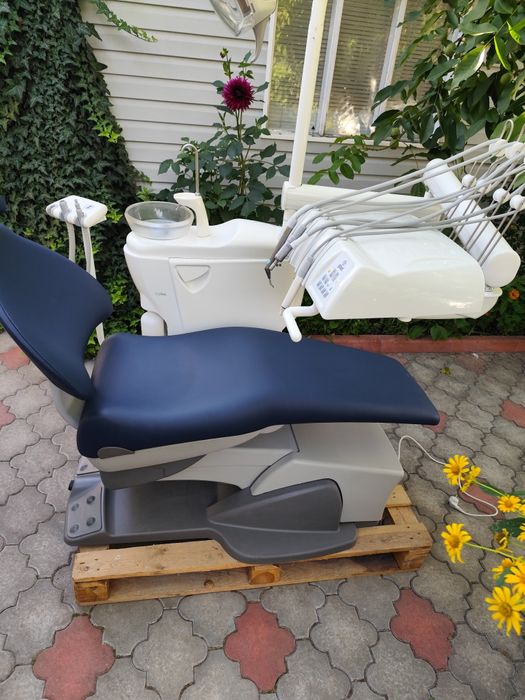 Стоматологическая установка .Стоматологічна установка.