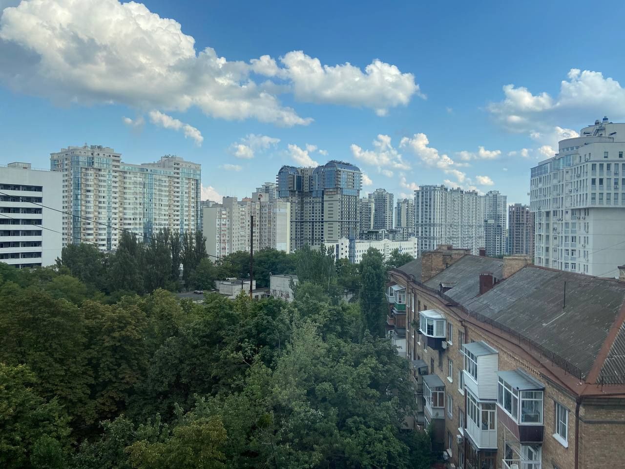 Кімната 18м2 в 3х кімнатній квартирі (м. Дружба народів)