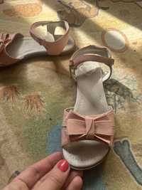 Sandały skórzane dla dziewczynki