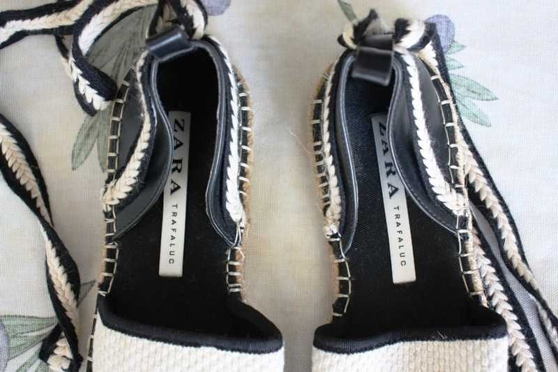 Alpercatas brancas e pretas usadas uma vez da ZARA Trafaluc tamanho 37