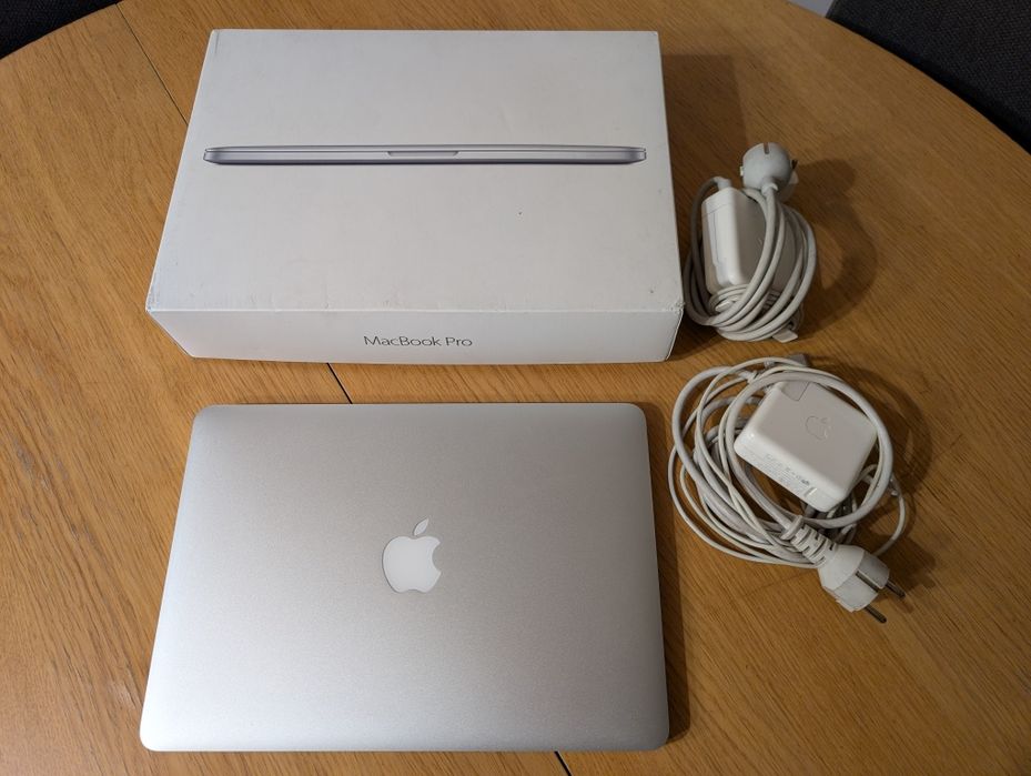 MacBook Pro 13 16GB RAM / Intel i5 / 250 GB SSD