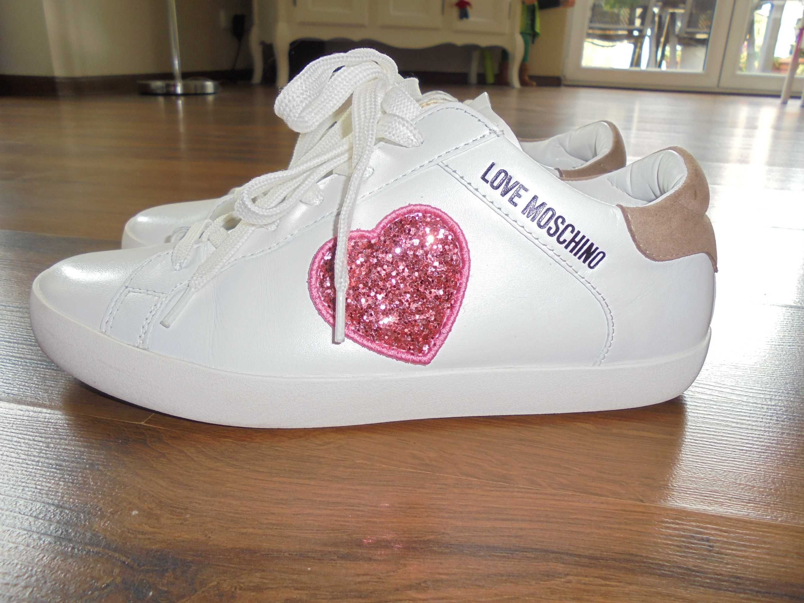Buty sneakersy LOVE MOSCHINO r.40