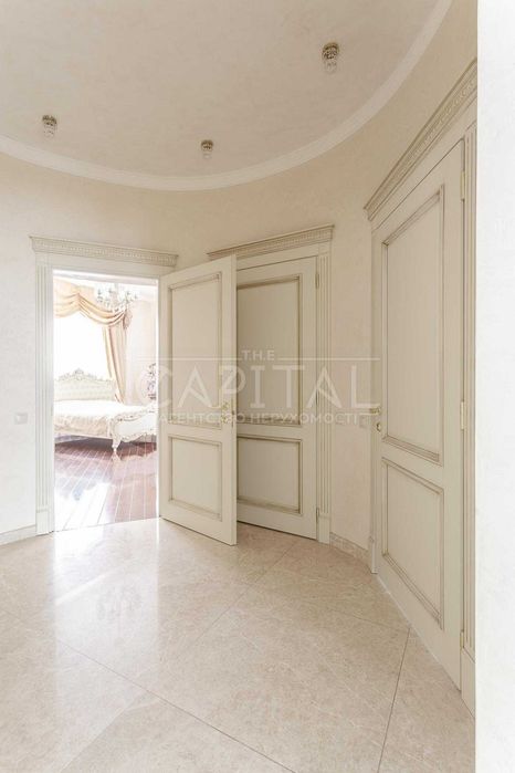 Продаж котеджу 610м2, Лісники, КМ Зелений Гай, 18 соток