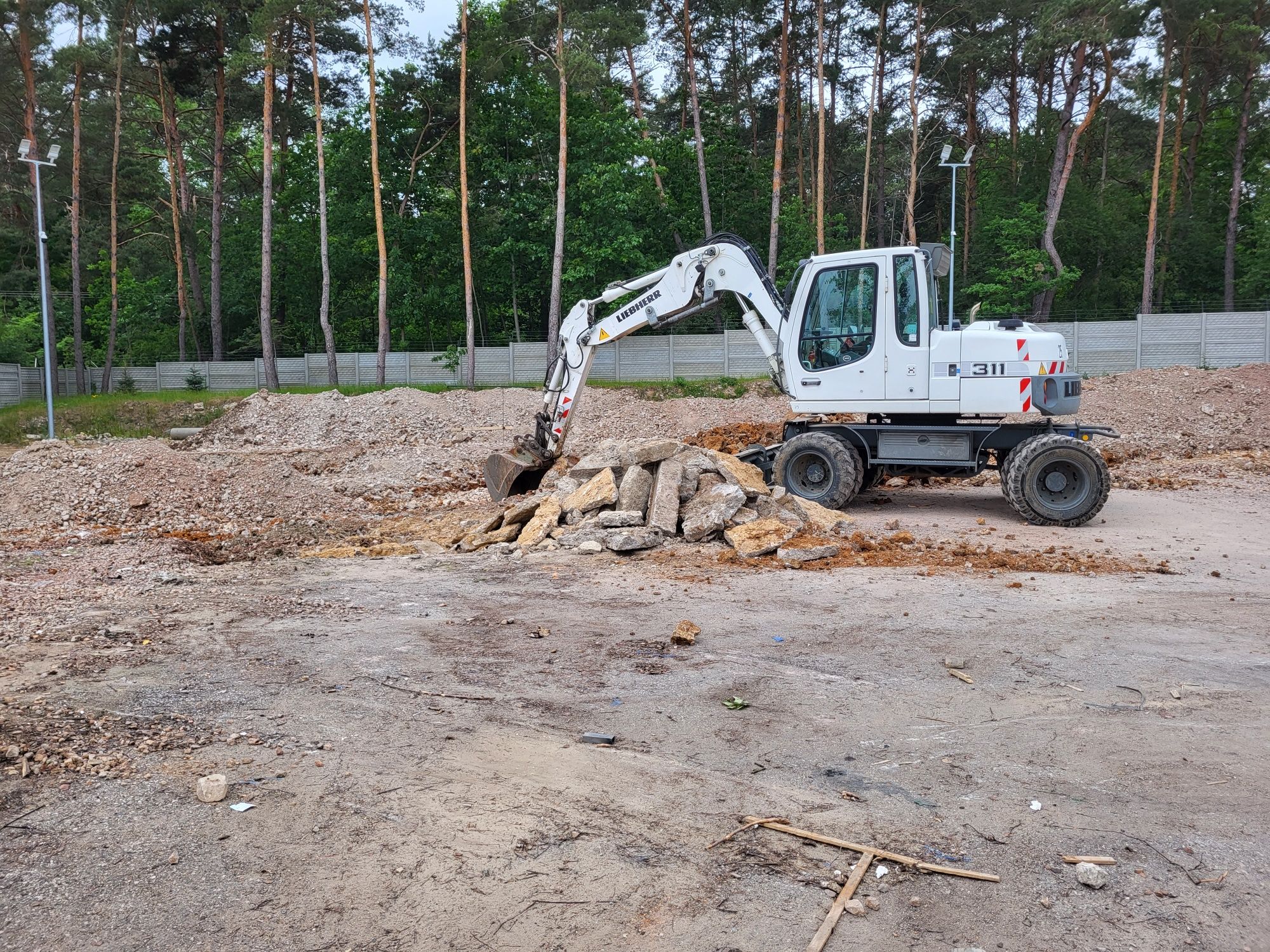 Usługi Koparka Koparko - Ladowarka prace ziemne Ziemne Kielce