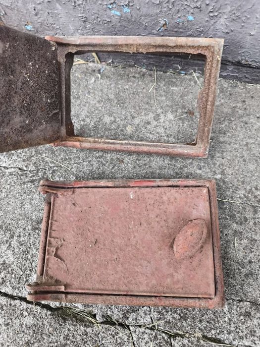 Продам двері на грубу 2шт