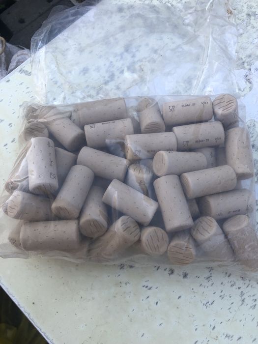 Pacotes de rolhas novas