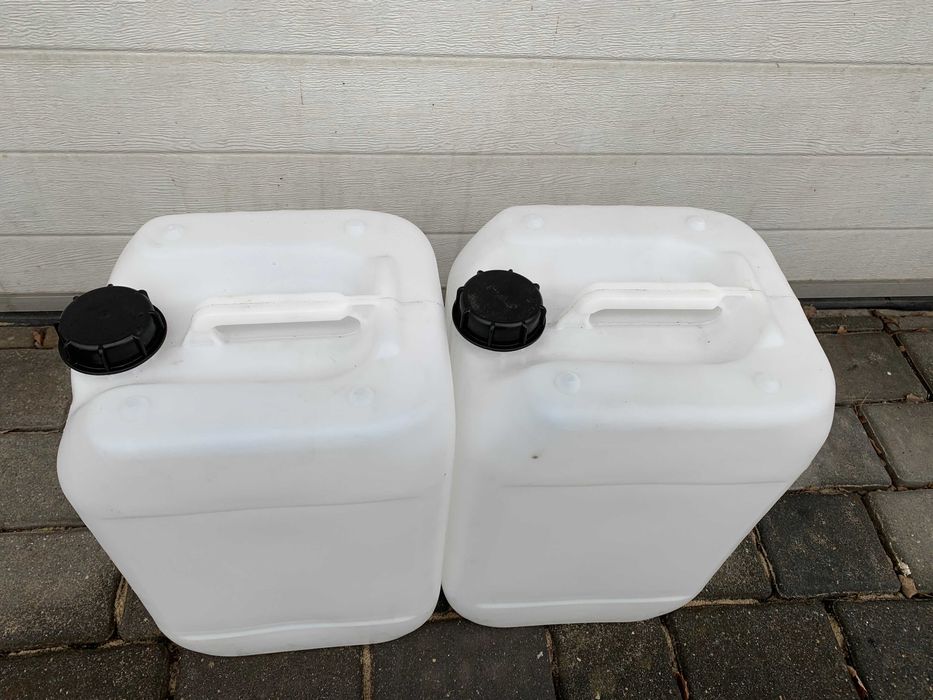 Kanister Kanistry Beczka Pojemnik 20L na ropę wodę WYMYTE