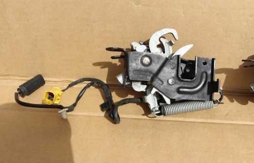 Замок капоту BMW X5 G05 2018-2023 року