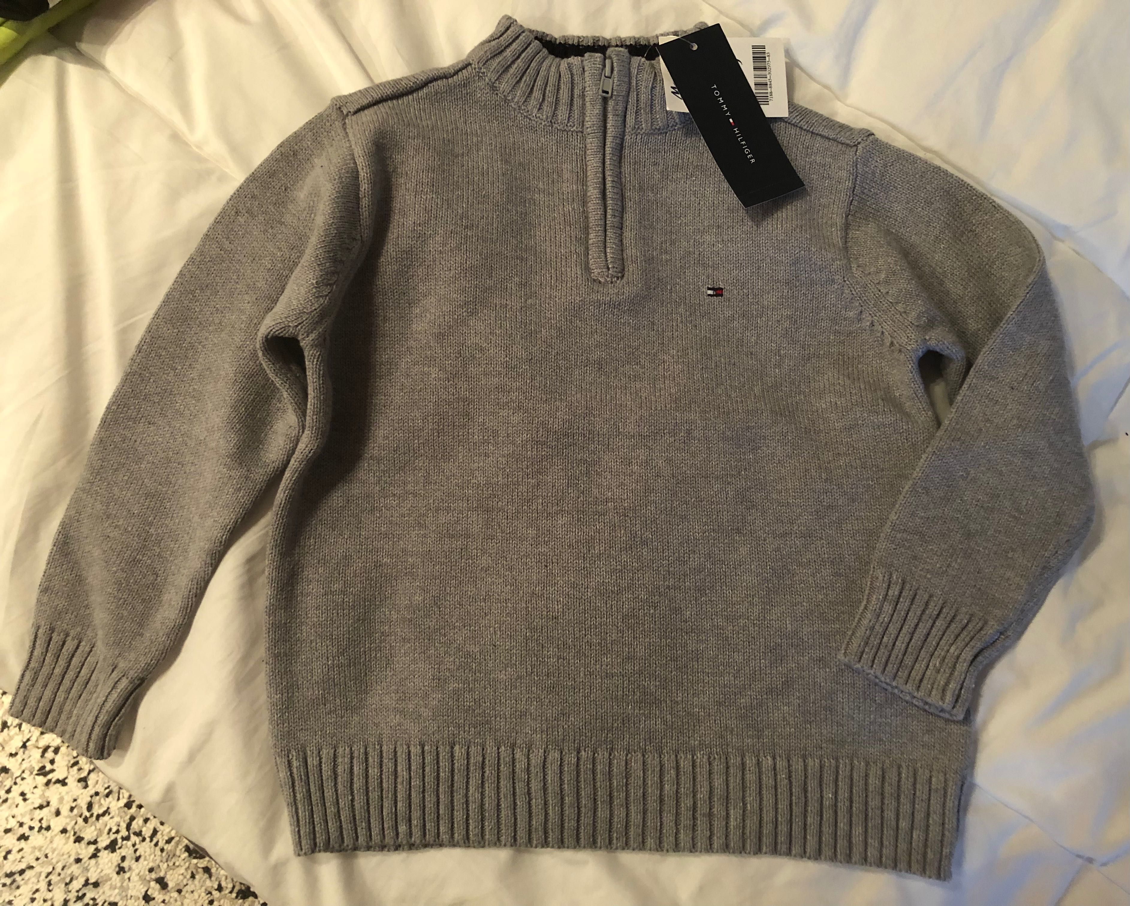 Sweterek Tommy Hilfiger na 3 latka