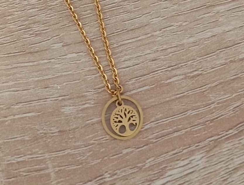Fio Dourado em Aço com Pendente