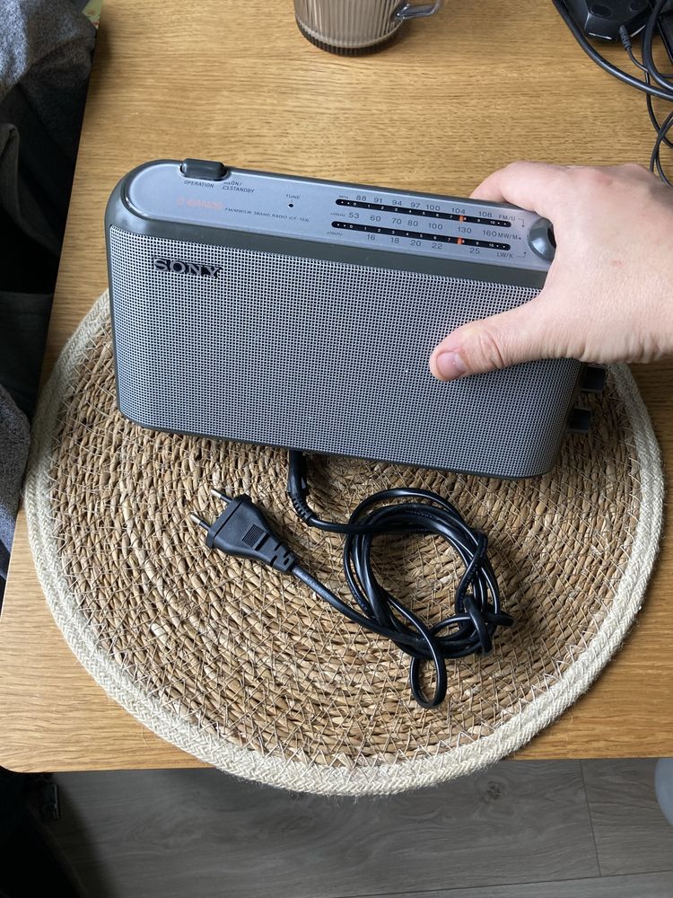 Радіоприймач Sony ICF-703L