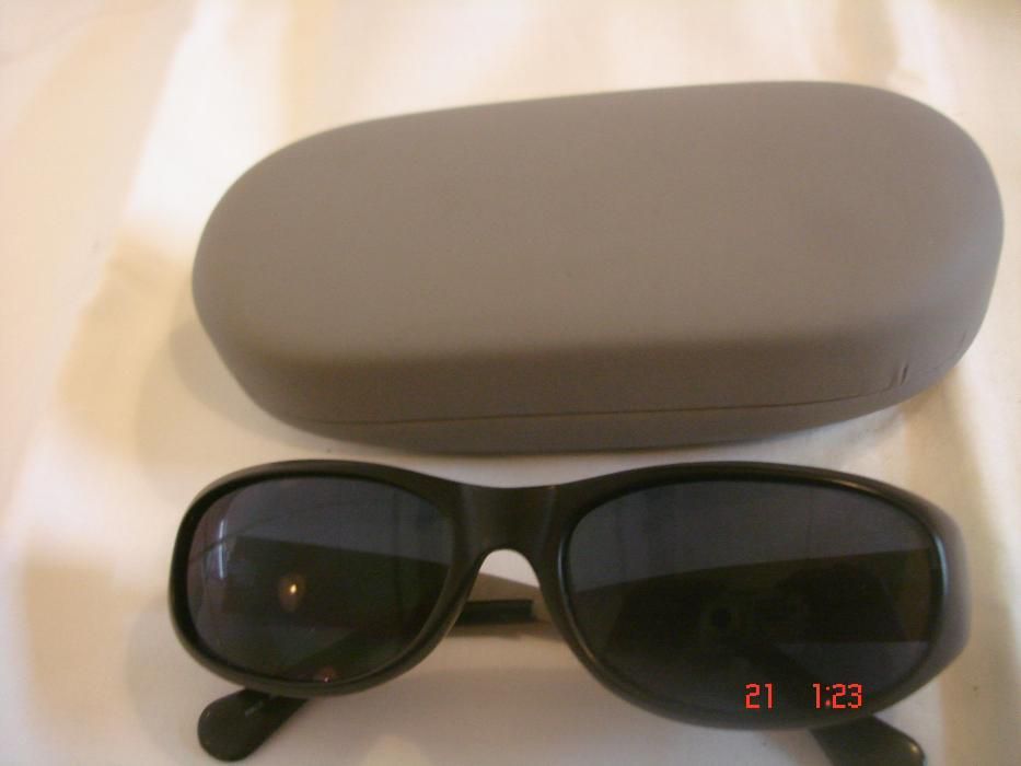 Vários Oculos de Sol Originais com pouco uso
