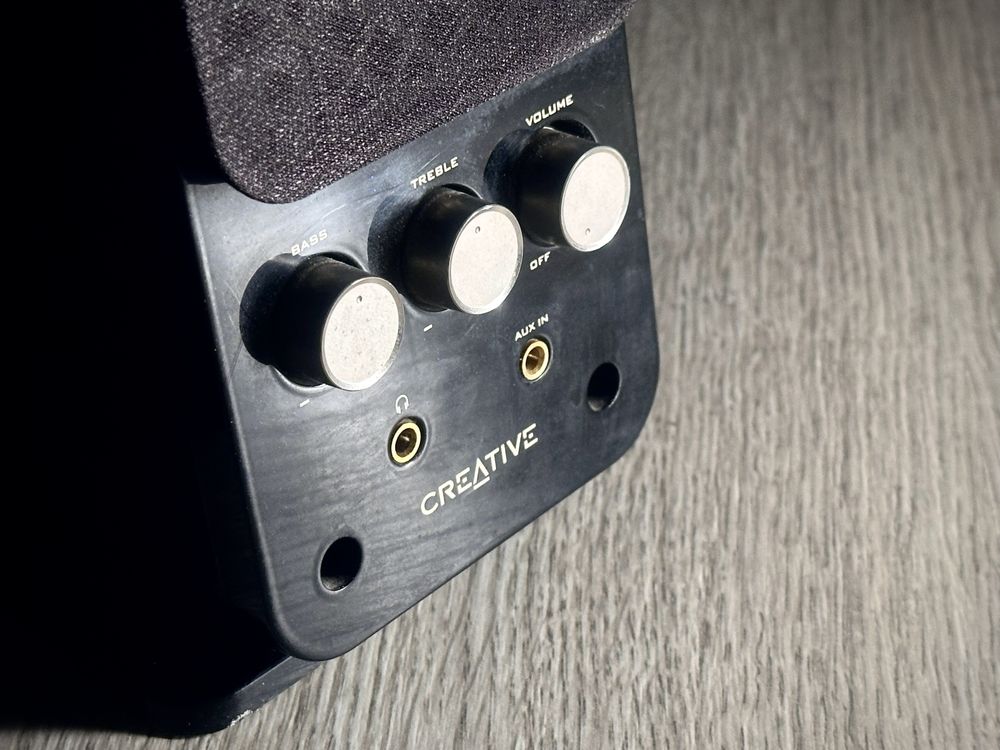 Colunas Creative Gigaworks T40