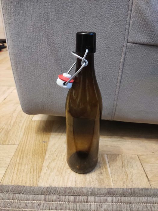 Butelki, ciemne szkło , 3 szt.