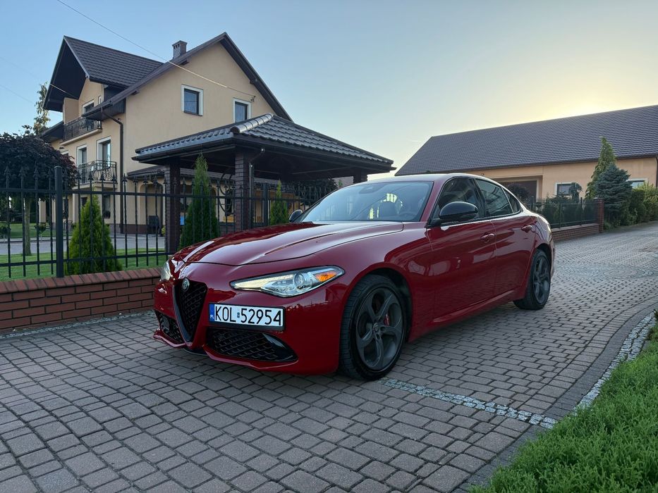Alfa Romeo Giulia Alfa Romeo Giulia Ti