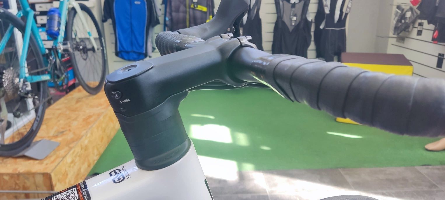Bicicleta de estrada disco com 12 v