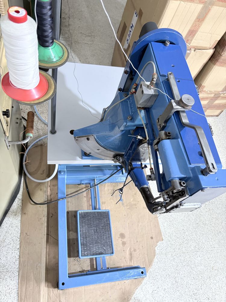 Maquina de coser lateral