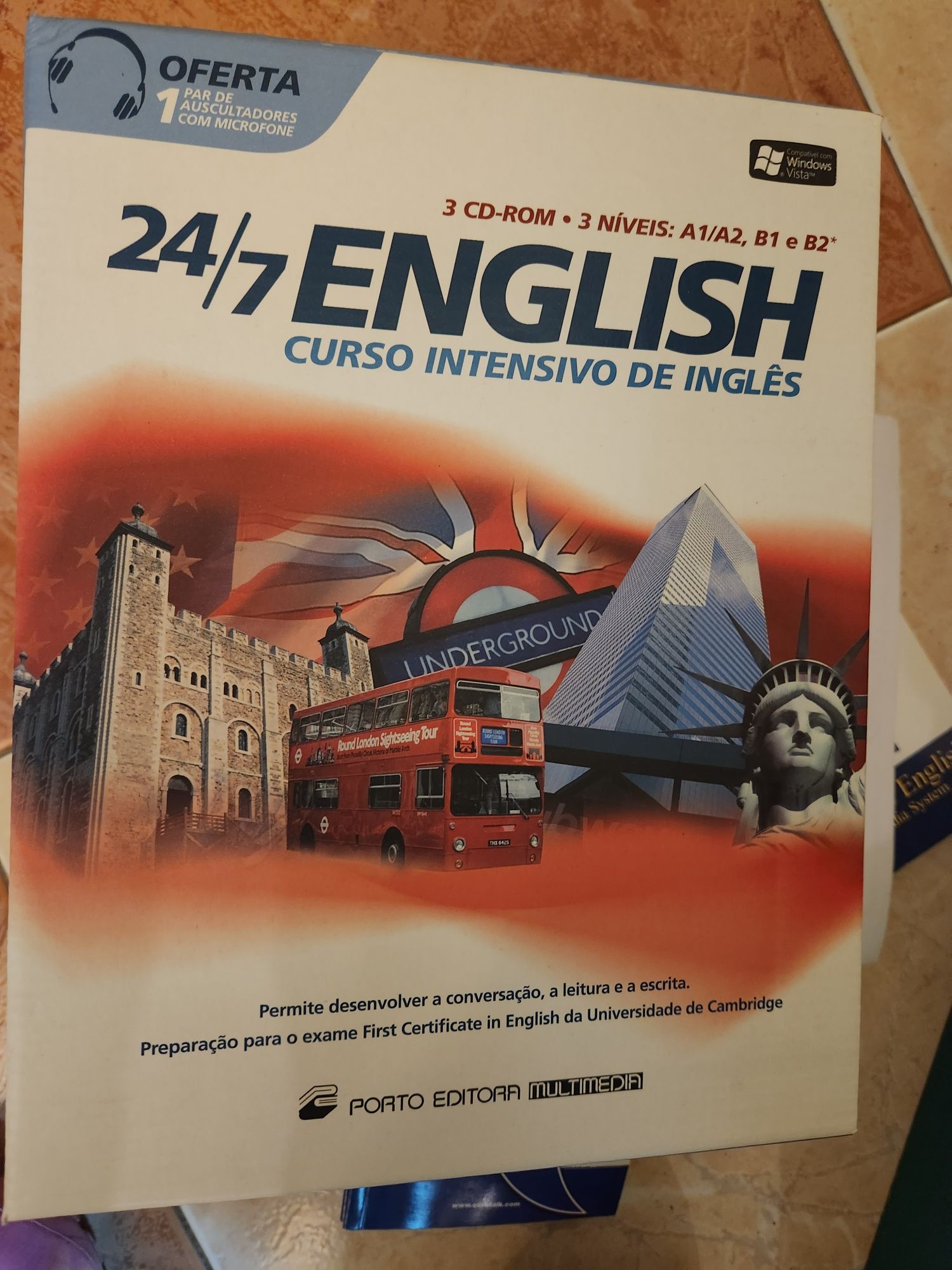 Cursos de línguas antigos com CDS. Cassetes.