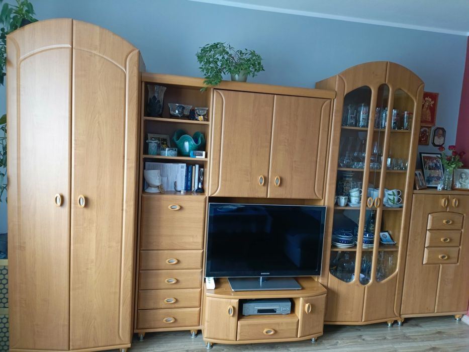 Meblościanka do oddania