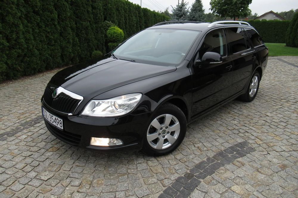 Skoda Octavia 1.4 benzyna 122KM Automat / Climatronic / Książka Serwisowa