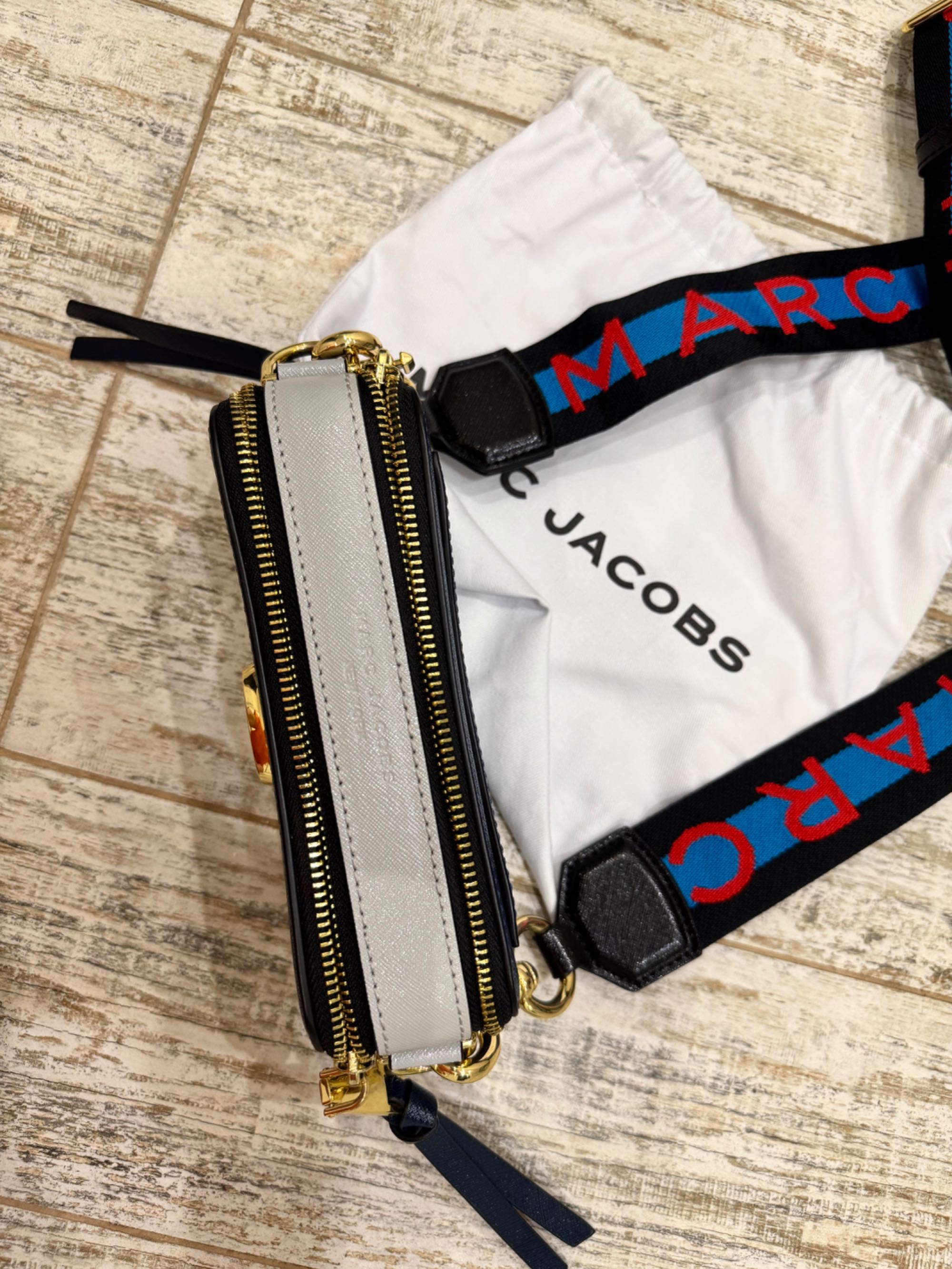Сумочка-клатч MARC JACOBS в идеальном состоянии как новая оригинал