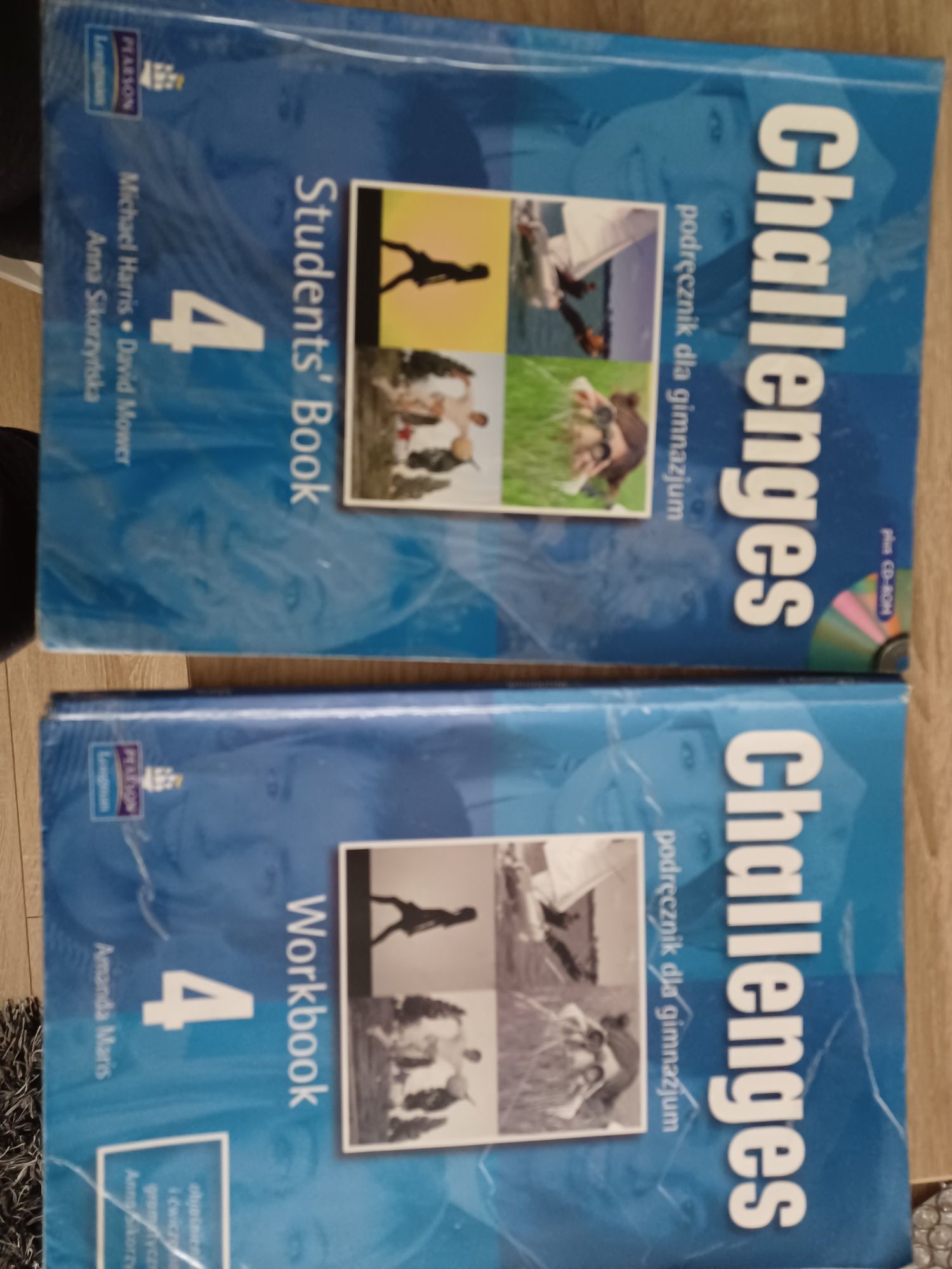 Challenges 4: Student's Book i Workbook do nauki angielskiego