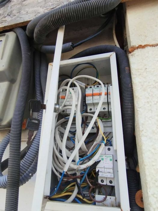 Продам дом под реконструкцию в Диевке