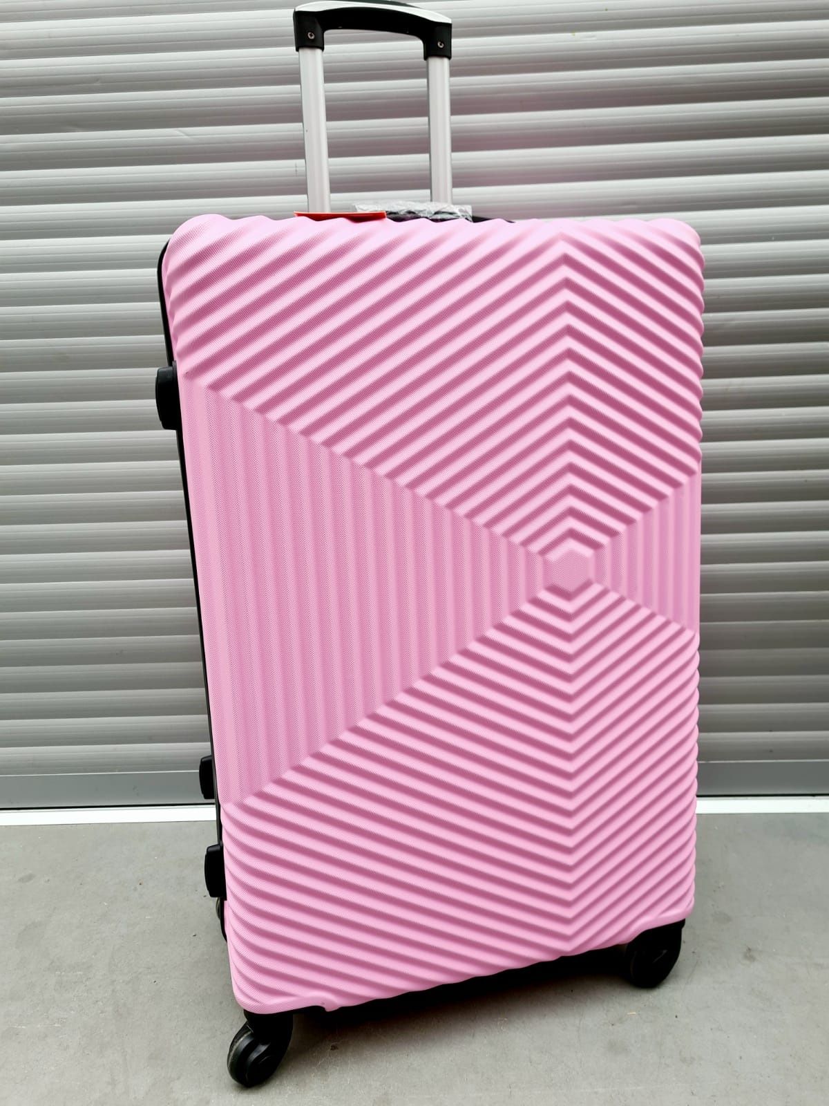Nowa plastikowa walizka Ekstra Large Cocodivo pudrowy róż