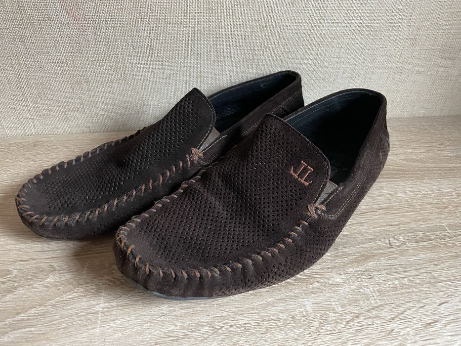 Чоловічі замшеві лофери