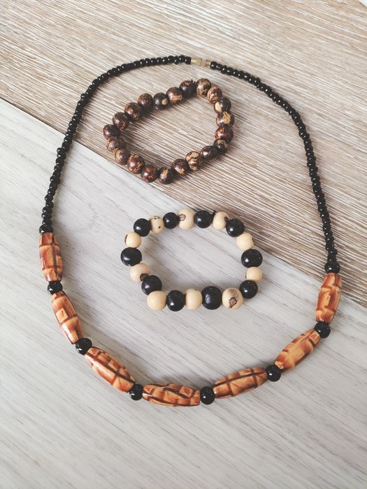 Colar e pulseira