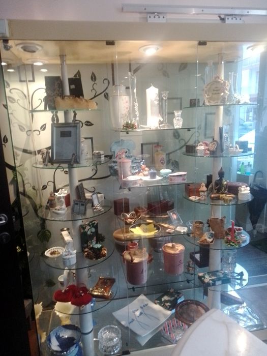 VITRINE expositor c/ 2 prateleiras rotativas