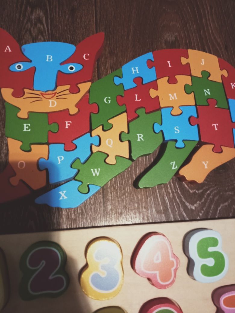 Drewniane puzzle układanki kot i cyfry