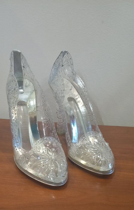 Туфлі з прозорими камінцями  Dolce Gabbana оригінал