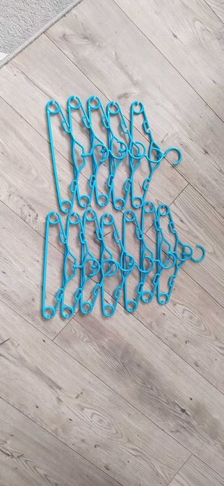 wieszaki na dziecięce ubrania