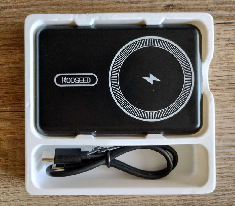 Magnetyczny bezprzewodowy power bank 5000 mAh iPhone