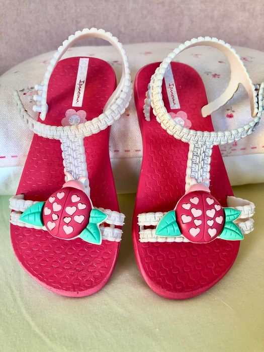 Sandálias Ipanema com joaninha T25-26- Rosa - bom estado1