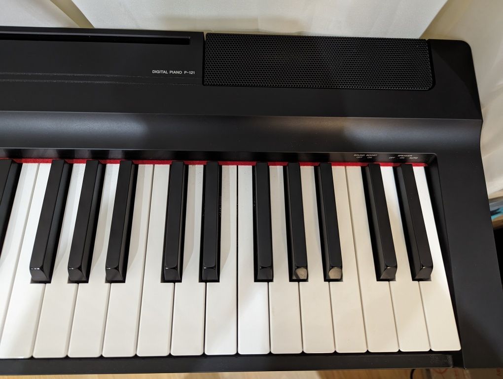 Цифрове піаніно Yamaha P-121 + стійка + модуль педалей