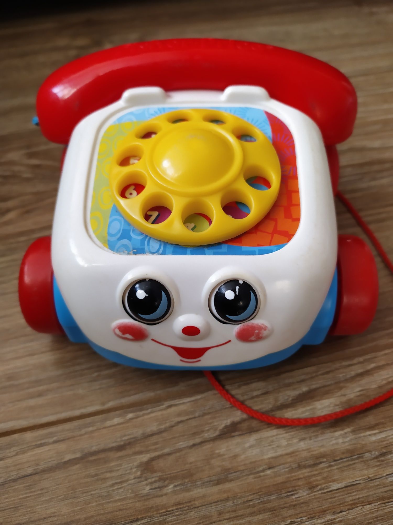 Telefon Fisher Price że sznureczkiem