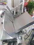 maquina de cortar charcutaria