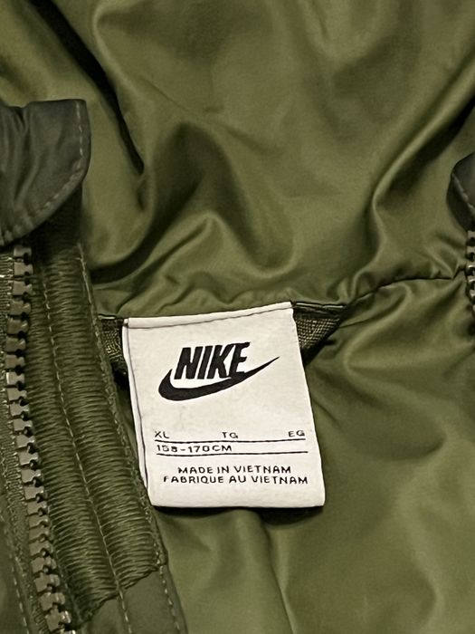 пуховик nike nsw