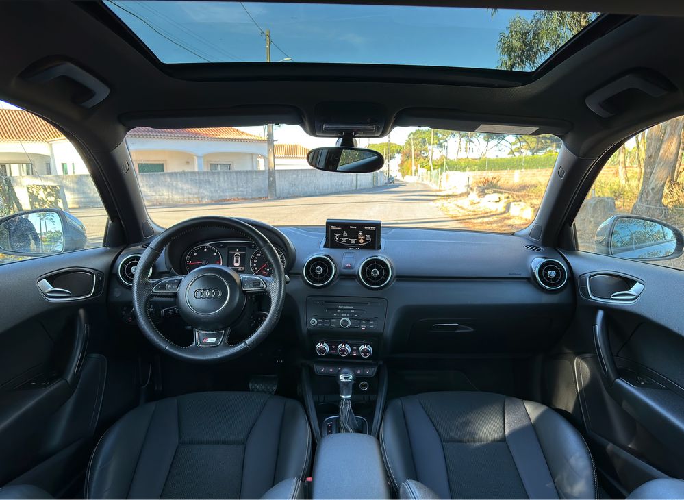 Audi A1 1.6 3x S-line - Caixa Automática