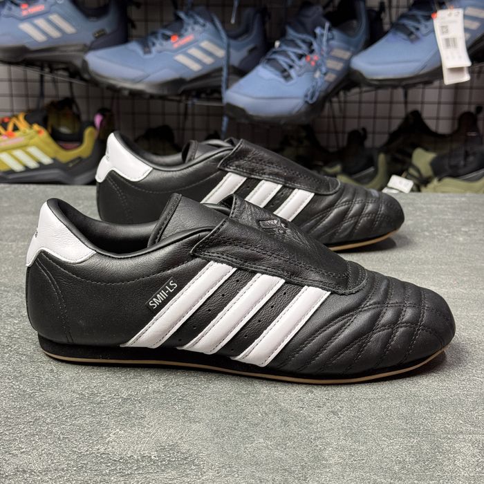 38р.ОРИГІНАЛ 100% Чорні кросівки адідас Adidas Taekwondo JQ4775