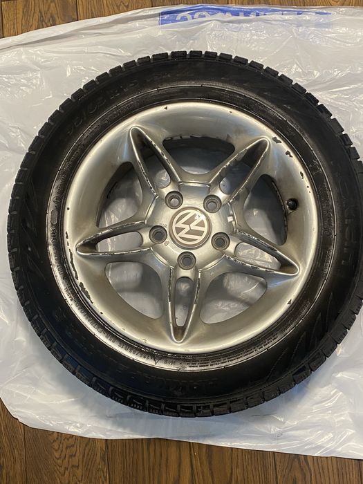 Шини зима NOKIAN 195/65R15 бездисків