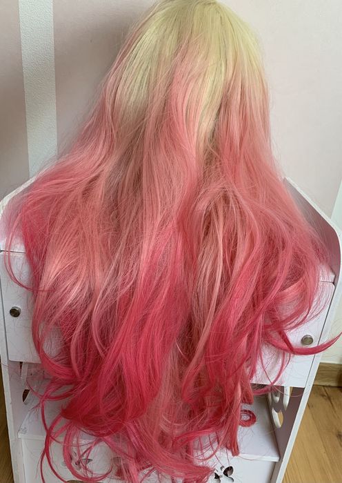 Peruka lace front wig blond platynowa długa różowe ombre kręcona