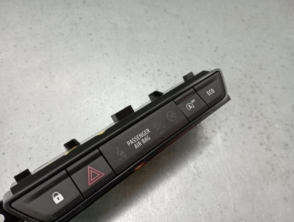 Botão / interruptor 4 piscas DACIA Sandero III