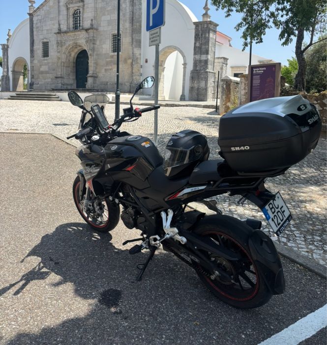 Benelli TRK 251cc top apenas 17600 km ano 2023