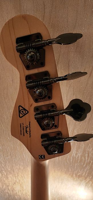 Електрогитара Square by Fender